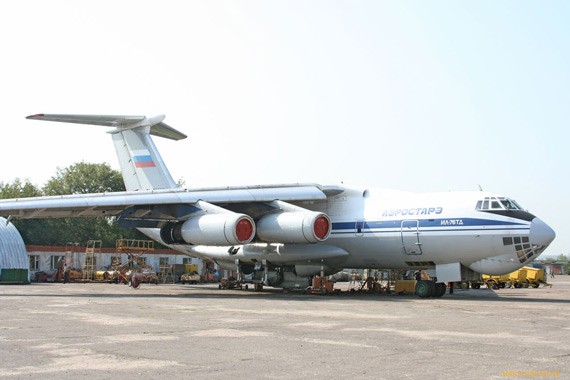 Máy bay tiếp dầu IL-78 do Nga chế tạo.